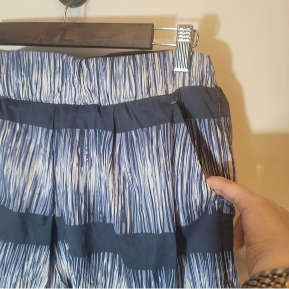 Banana Republic Navy Blue A-Line Skirt with Pockets Womens Size Large - Picture 4 of 11